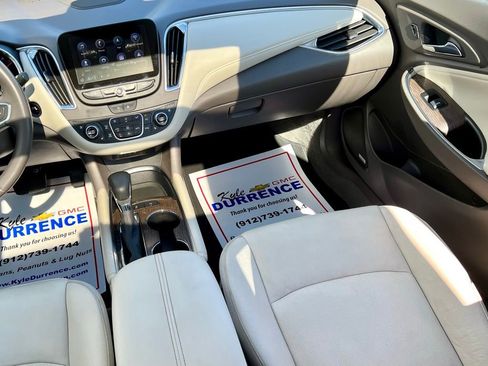 Used 2024 Chevrolet Malibu LT image 18