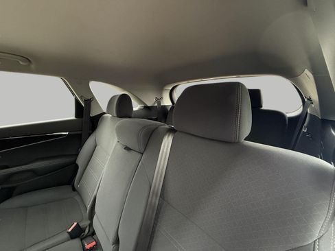 Used 2019 Kia Sorento FWD w/ LX Convenience Package image 24