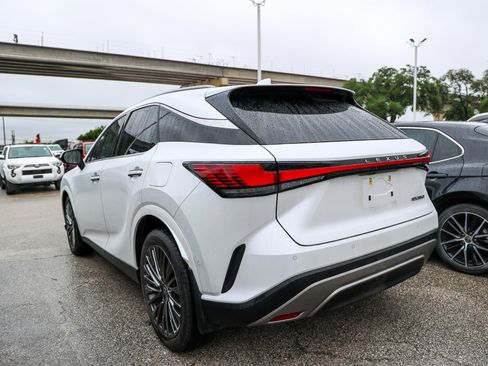 Used 2024 Lexus RX 350 w/ Convenience Package FWD image 10