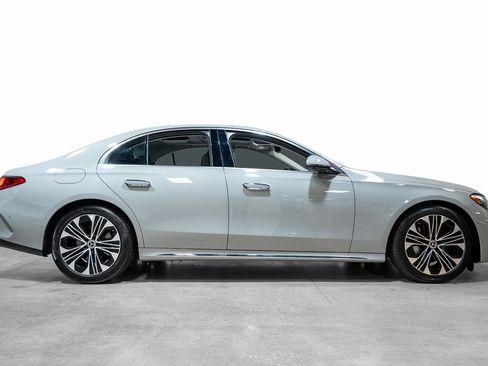 Used 2024 Mercedes-Benz E 350 4MATIC Sedan w/ Driver Assistance Package image 20