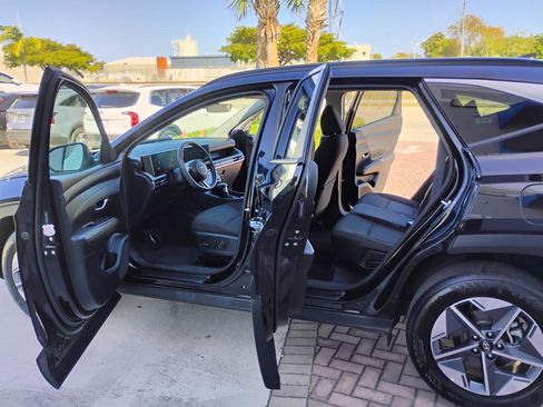 Used 2025 Hyundai Tucson SEL image 25