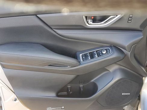 Certified 2023 Subaru Ascent Limited w/ Technology Package image 16