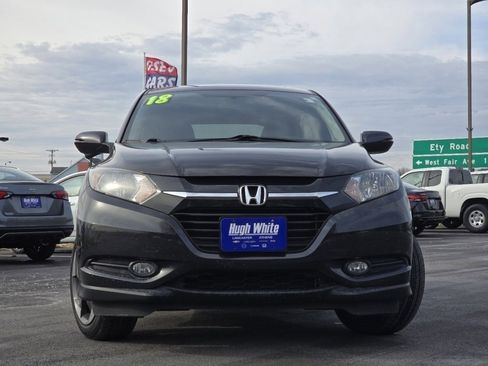 Used 2018 Honda HR-V EX image 10