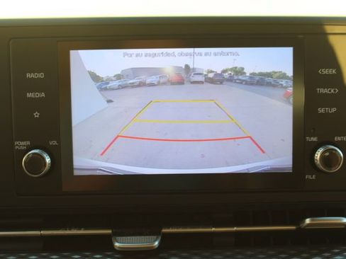 Used 2022 Kia Carnival LX w/ Paint Protection Package image 23