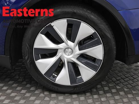 Used 2020 Tesla Model Y Long Range AWD/4WD image 26