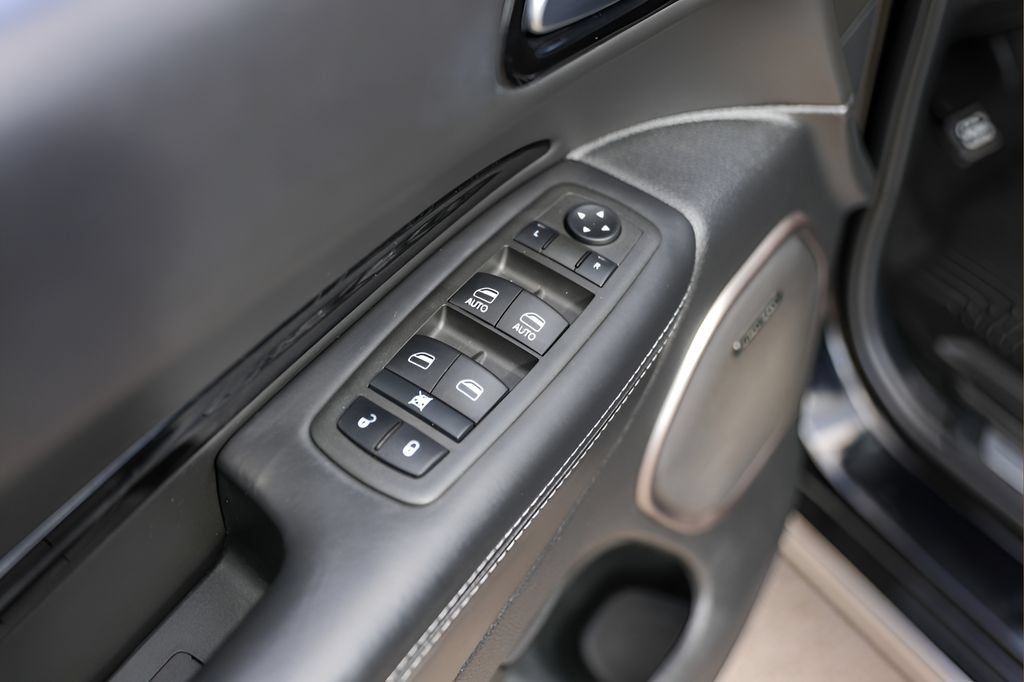 Used 2022 Dodge Durango Citadel RWD image 21