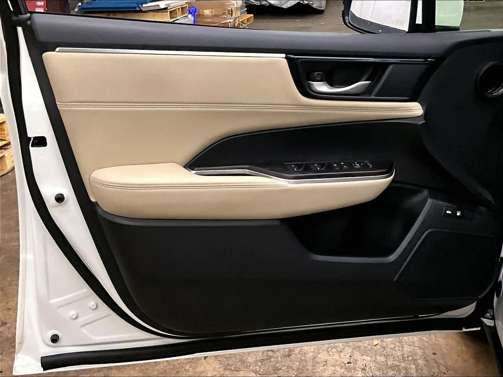Used 2018 Honda Clarity Plug-In Hybrid image 28