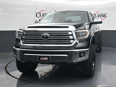 Used 2018 Toyota Tundra Platinum image 4
