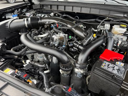 Used 2025 Ford Bronco Raptor AWD/4WD image 38