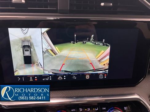 Used 2025 GMC Sierra 2500 Denali w/ Denali Reserve Package image 17