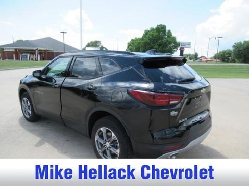 Used 2024 Chevrolet Blazer LT FWD image 5