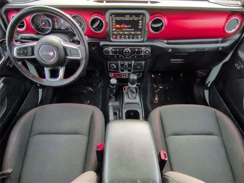 Used 2023 Jeep Wrangler Unlimited Rubicon w/ Cold Weather Group image 15