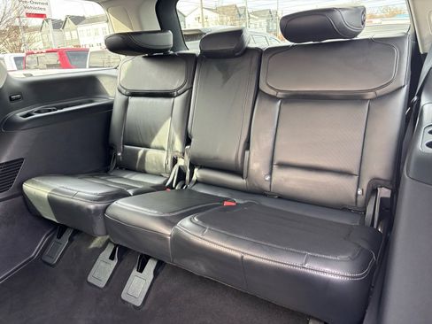 Used 2025 Ford Expedition Platinum image 26