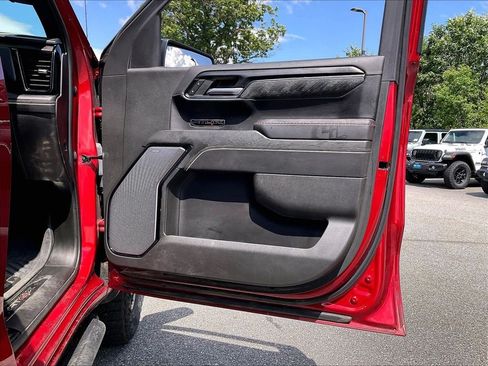 Used 2023 GMC Sierra 1500 AT4X w/ AT4X AEV Edition AWD/4WD image 11