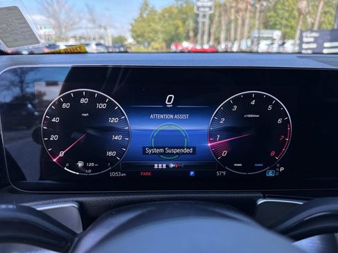 Used 2025 Mercedes-Benz GLB 250 image 29