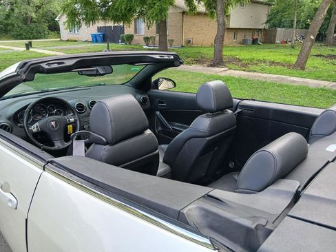 Used 2008 Pontiac G6 GT w/ Sport Package FWD image 14