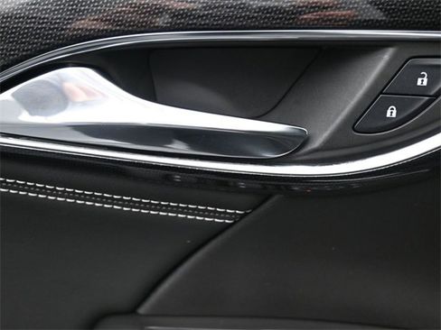 Used 2023 Buick Envision Preferred image 11