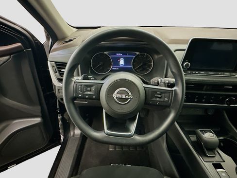 Used 2023 Nissan Rogue S AWD/4WD image 18
