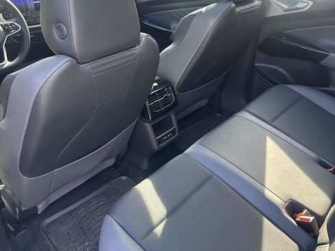 Used 2023 Volkswagen ID.4 Pro S RWD image 7