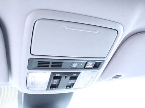 Used 2022 Honda Odyssey Touring image 28