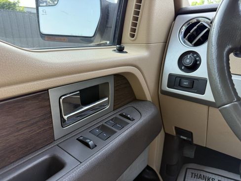 Used 2013 Ford F150 Lariat w/ Mid Equipment Group RWD image 30