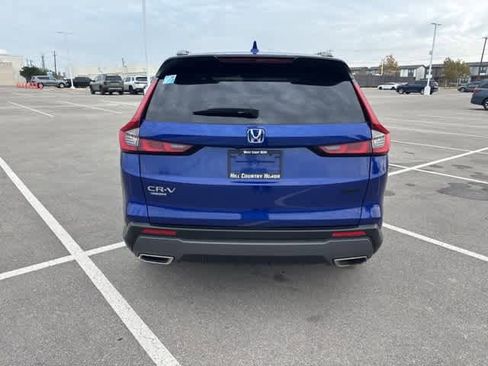 Used 2023 Honda CR-V Sport image 4