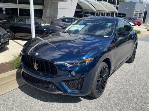 New 2024 Maserati Levante Trofeo image 2