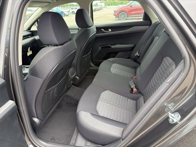 New 2026 Kia K5 LXS FWD image 7