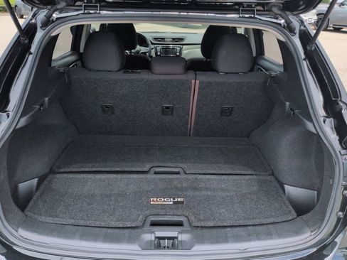 Used 2019 Nissan Rogue Sport S FWD image 14
