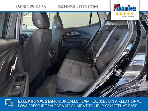 Certified 2024 GMC Terrain SLE w/ Driver Convenience Package AWD/4WD image 10
