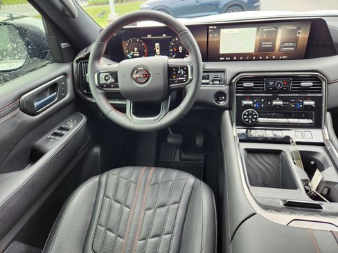 Used 2025 Nissan Armada PRO-4X w/ Pro-4X Premium Package AWD/4WD image 13