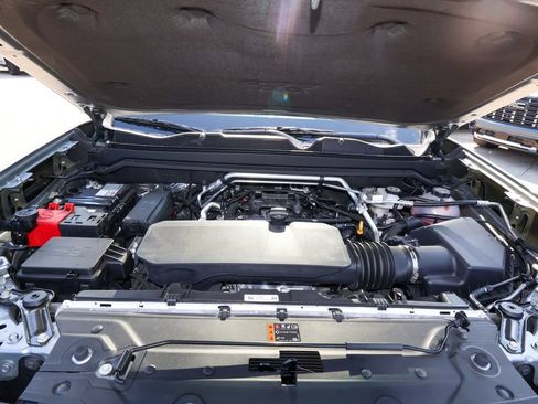New 2026 GMC Canyon AT4 w/ Technology Plus Package AWD/4WD image 39