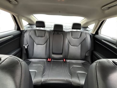 Used 2020 Ford Fusion Energi Titanium image 22