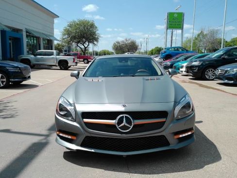 Used 2015 Mercedes-Benz SL 550 image 3