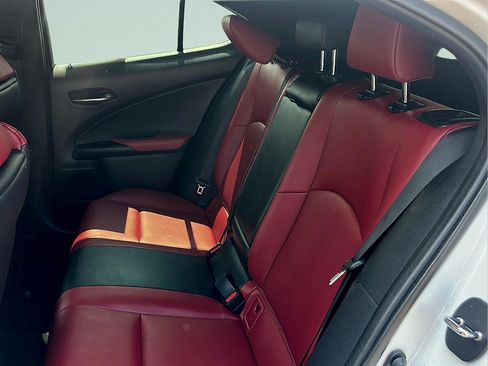 Used 2019 Lexus UX 200 F Sport w/ F Sport Premium Package FWD image 10