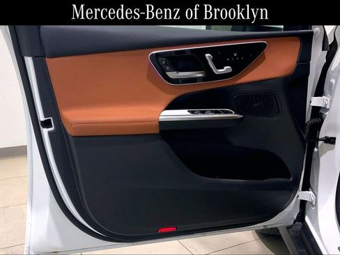 Used 2026 Mercedes-Benz GLC 300 4MATIC image 21