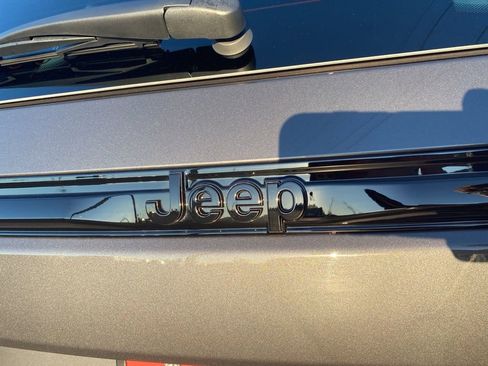 New 2025 Jeep Grand Cherokee Limited image 44