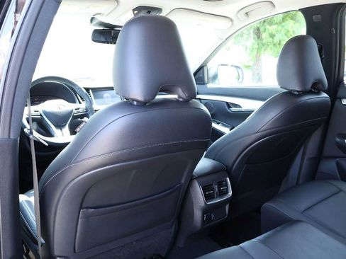 Used 2019 INFINITI QX50 Luxe FWD image 12