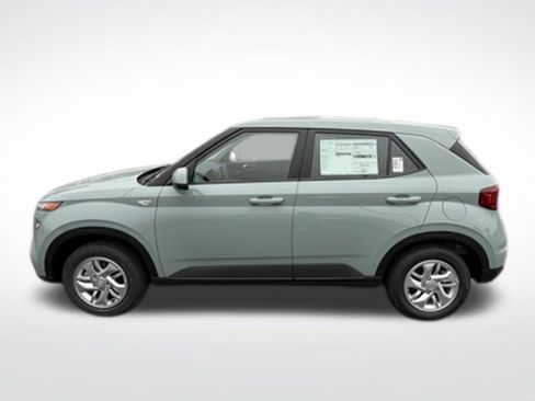 New 2026 Hyundai Venue SE FWD image 6