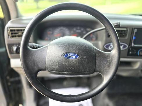 Used 2003 Ford F250 2WD Regular Cab Super Duty image 18