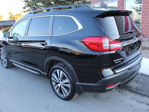 Used 2022 Subaru Ascent Limited w/ Technology Package image 8