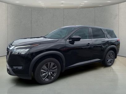 Used 2025 Nissan Pathfinder S