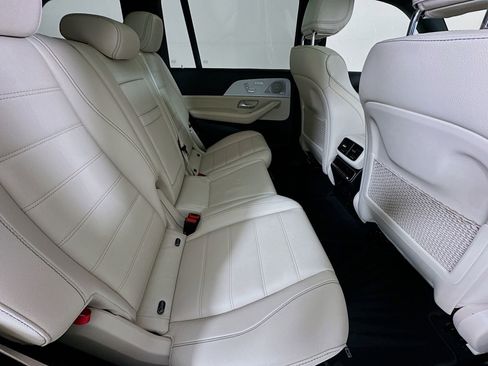 Certified 2023 Mercedes-Benz GLS 580 4MATIC image 31