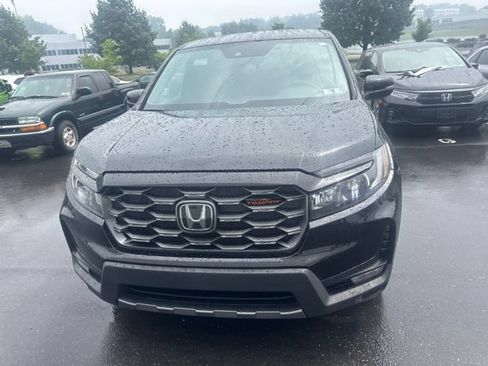 Used 2024 Honda Ridgeline TrailSport image 2