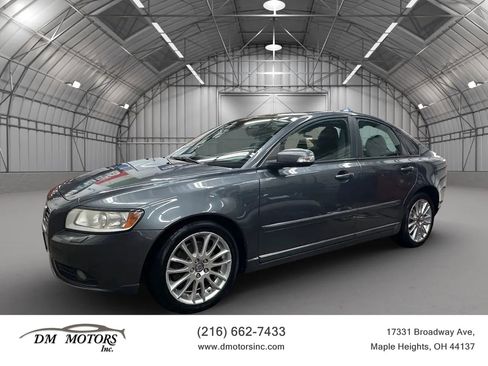 Used 2010 Volvo S40 2.4i image 1