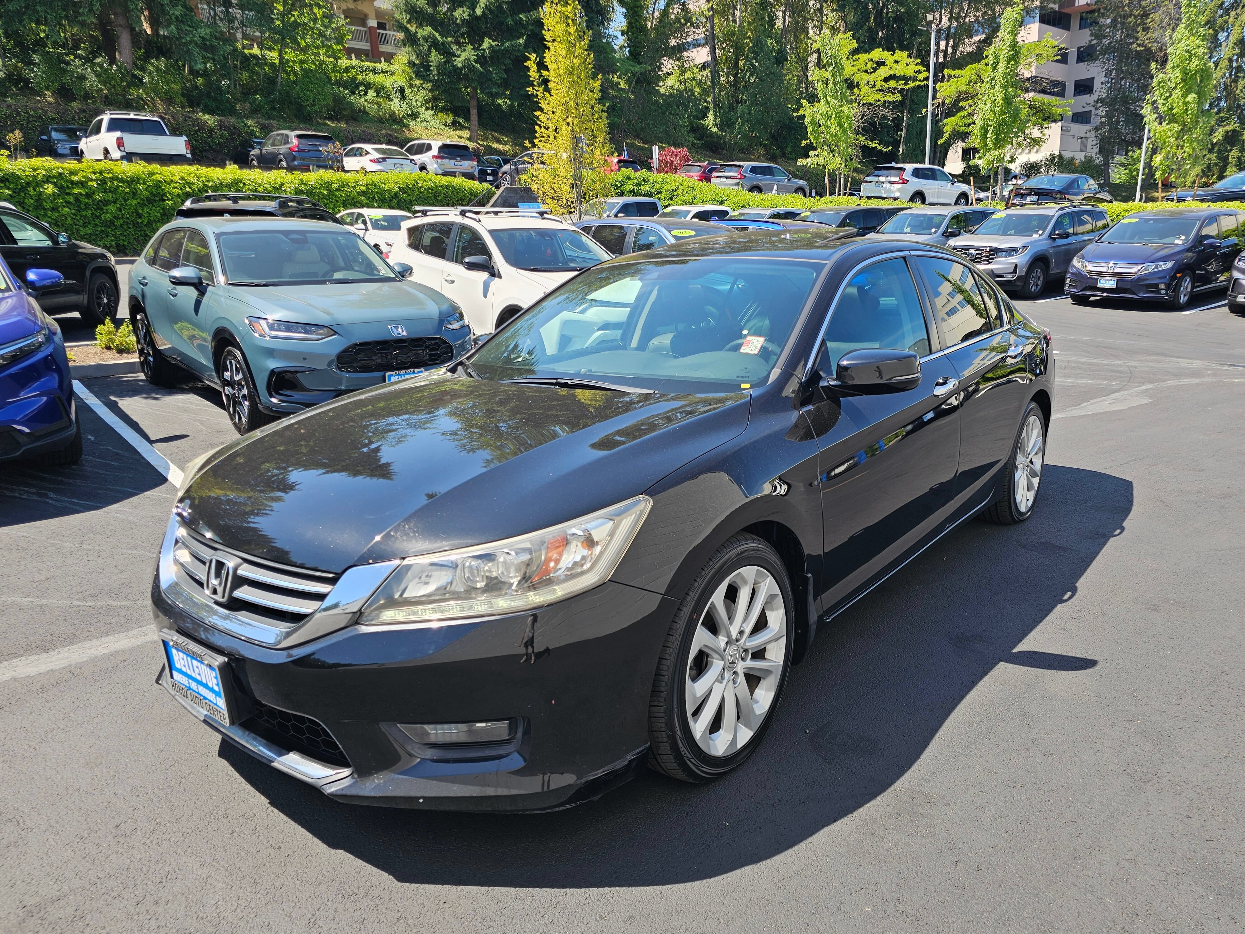 Used 2014 Honda Accord Touring image 4