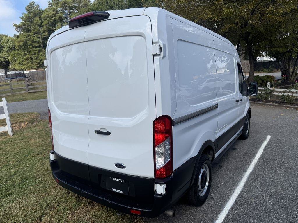 Used 2023 Ford Transit 150 Medium Roof RWD image 3
