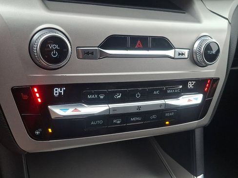 Certified 2021 Ford Explorer XLT w/ Equipment Group 202A image 16