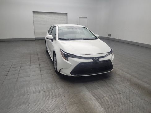 Used 2024 Toyota Corolla LE FWD image 13
