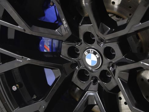 Used 2021 BMW X5 M w/ Executive Package image 22